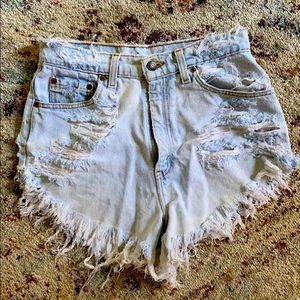 High waisted, destroyed, Levi shorts